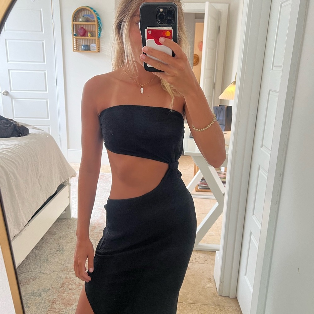 SHEIN Black Strapless Cut-Out Maxi Dress